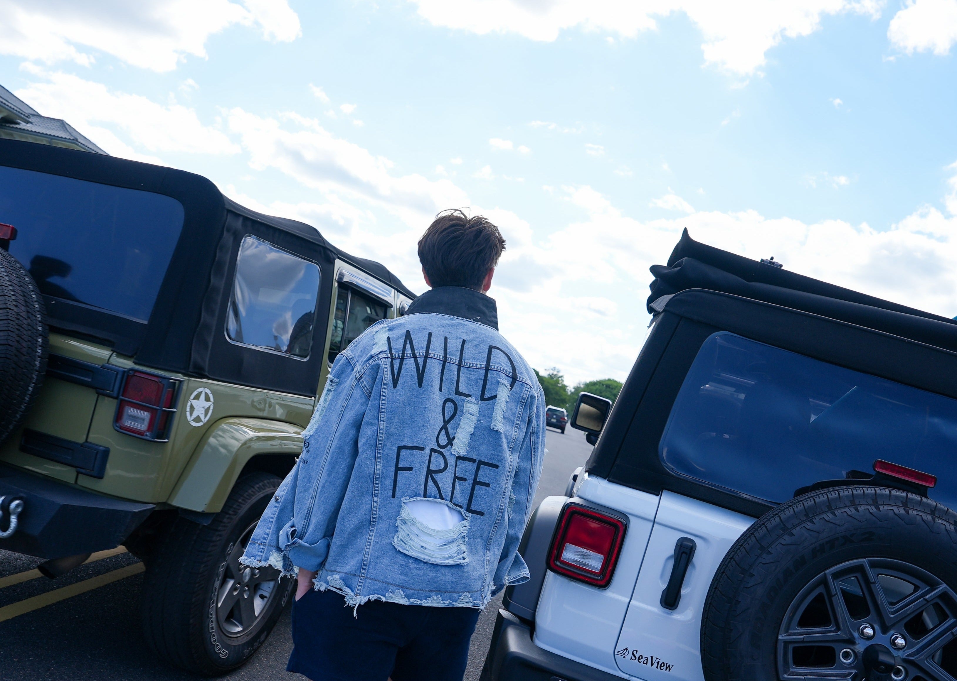 Jeep x W+G: Painted Denim Jacket!