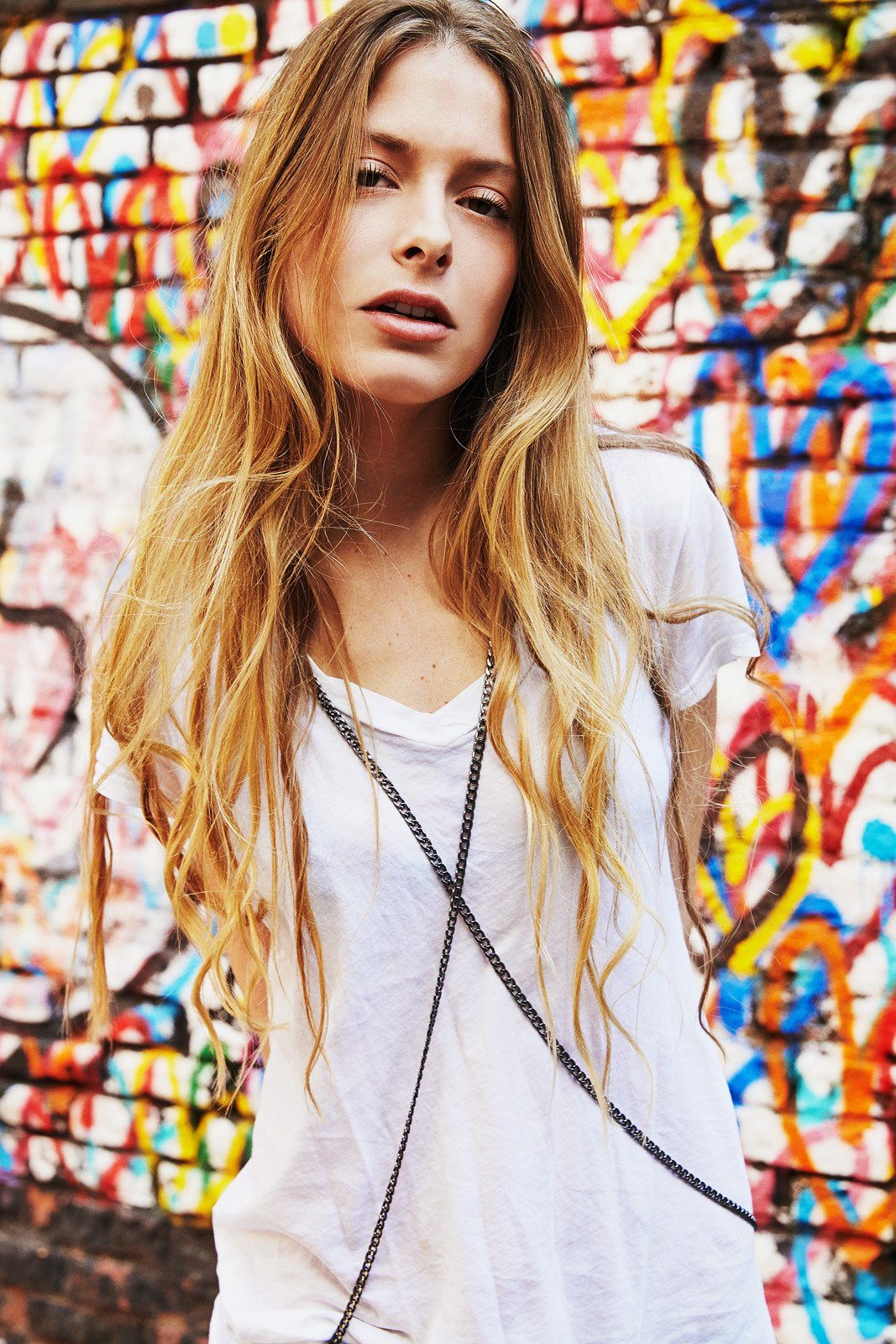 janyi leather chain booties