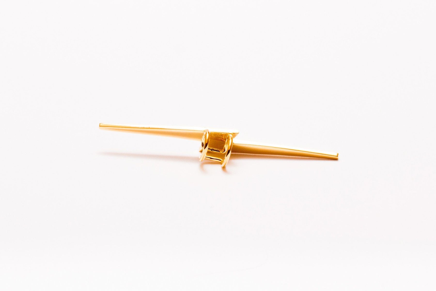 LIGHTNING EAR CUFF